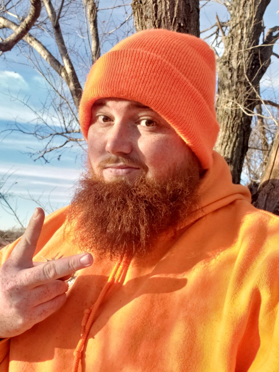 PFluff15's tweet photo. Whats up yall just out doin a lil rack hunting #cheneylake #deerhunting #theycantsmellme #wheredemdeerat https://t.co/eL8FPER8Xt