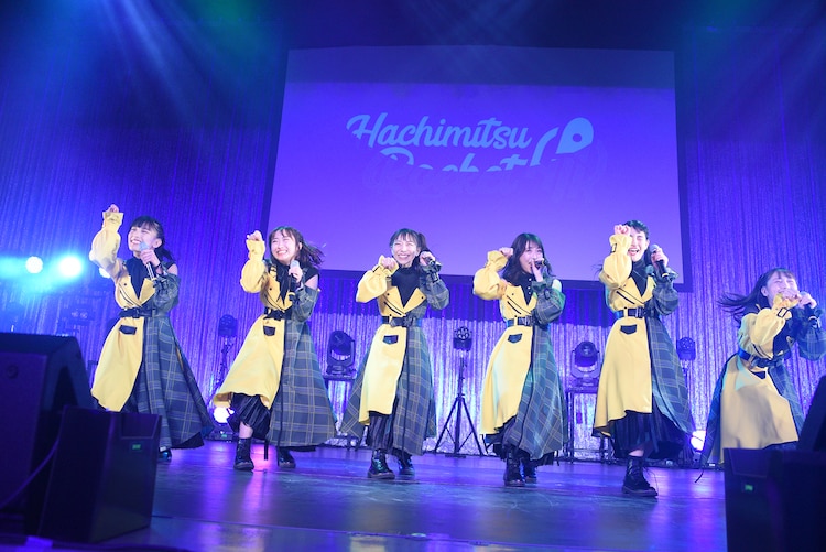 natalie_mu's tweet photo. 【ライブレポート】はちみつロケット解散ライブに6年間の思いを凝縮、“黄金の七人”はそれぞれの道へリフトオフ（写真70枚）
https://t.co/l9pstvuJ3Y

 #はちみつロケット #はちロケ https://t.co/x3KiXRqdGj