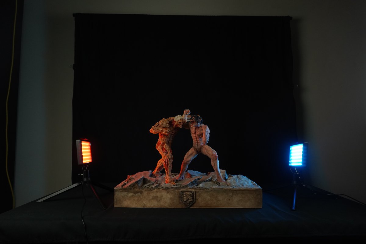 DoctorGaruda's tweet image. Behind the scenes, Eren vs Reiner Sculpture. #ShingekiNoKyojin #AttackOnTitan