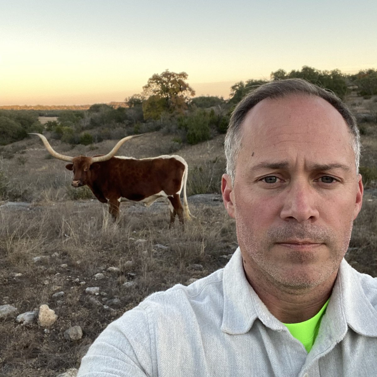 johnfcarter's tweet photo. Out on a walk tonight and got a buy signal. https://t.co/iZznSvGLsR