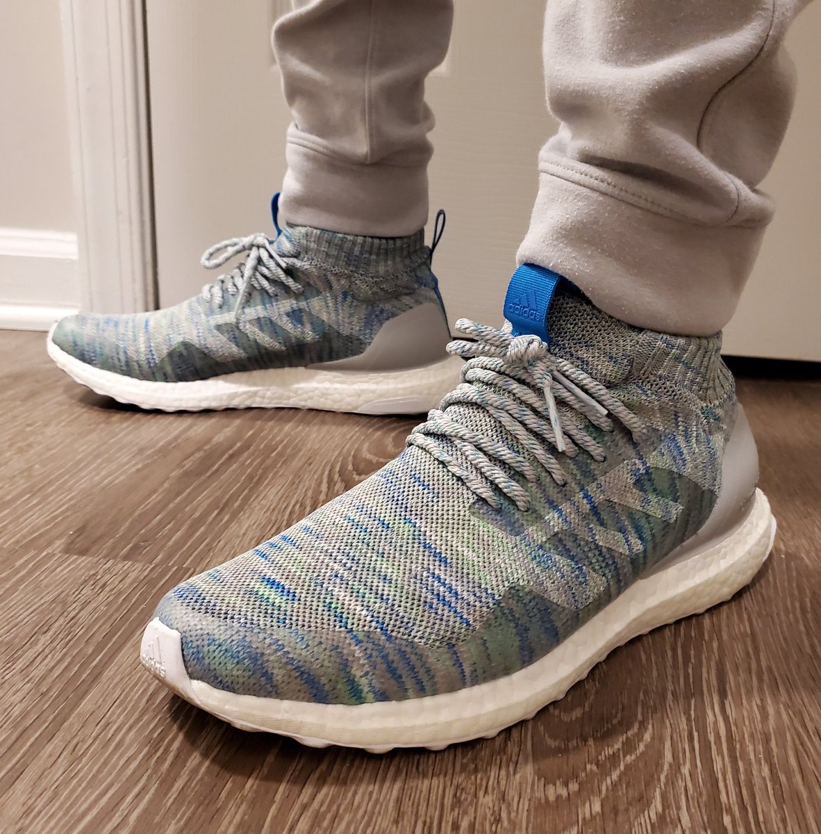 susd4life's tweet image. i dont know if i can say the ultraboost mid is under appreciated or unpopular. there just arent many out there to buy... they're worth it if you find one though. 
youtu.be/WF-T6SimxHc
#adidas #boostislife #ultraboost #ultraboostmid @adidas #3stripesstyle