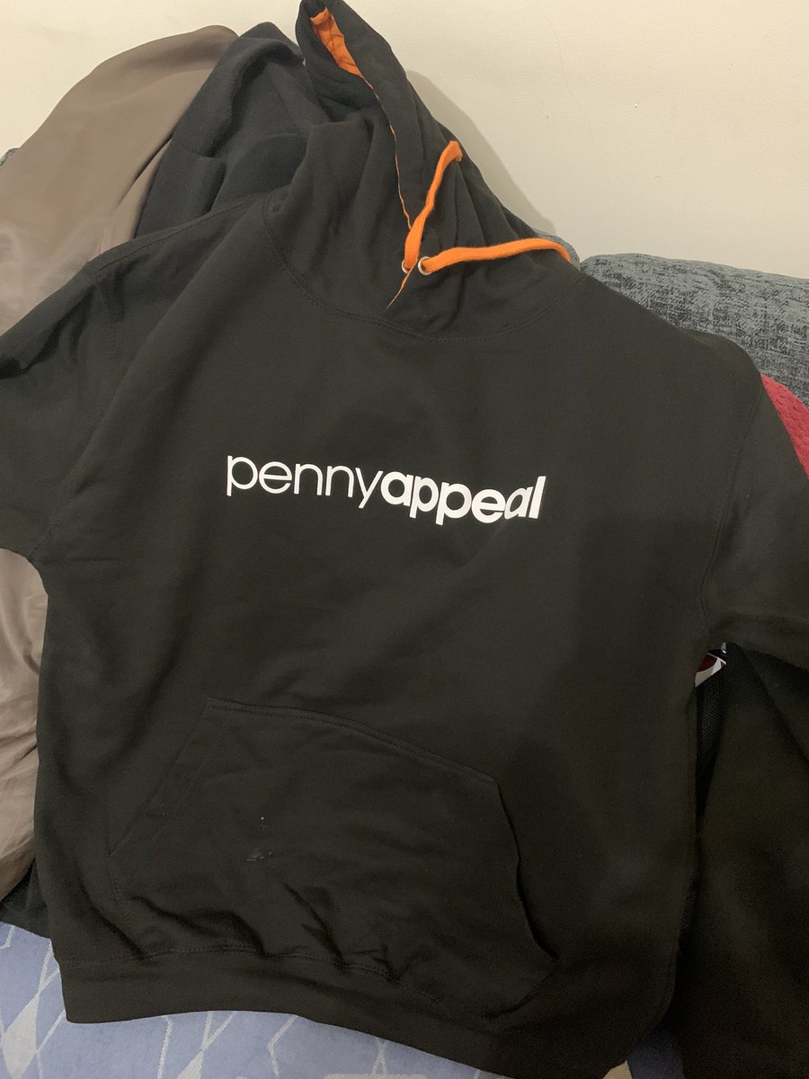 sheraz_shiri's tweet photo. Thanks to the Amazing @pennyappeal team who provided the hot food tonight at @ArmyOfKindness2 food kitchen,  together with food parcels &amp; winter kits for our service users. These amazing packs are a lifeline to many during this difficult time. we stand together with Rochdale folk https://t.co/6a5USdtcBg
