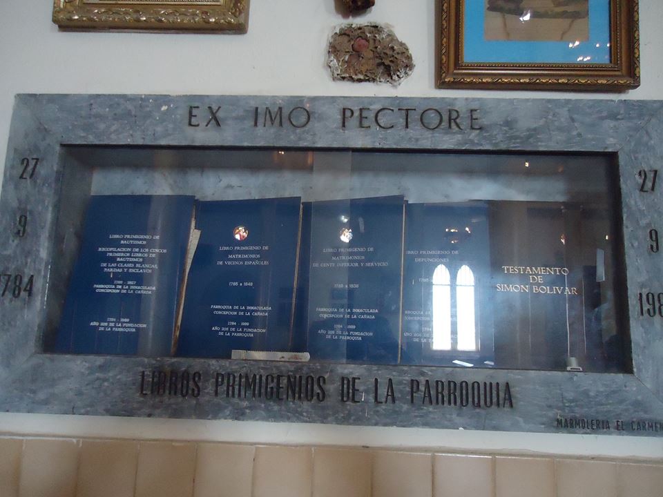 todozulia's tweet photo. La Inmaculada Concepción es también la patrona y protectora del Municipio La Cañada de Urdaneta, y se le venera en un hermoso templo que es además símbolo de la identidad del pueblo cañadero. 
El Zulia guarda grandes historias. https://t.co/X2ARybtUIt