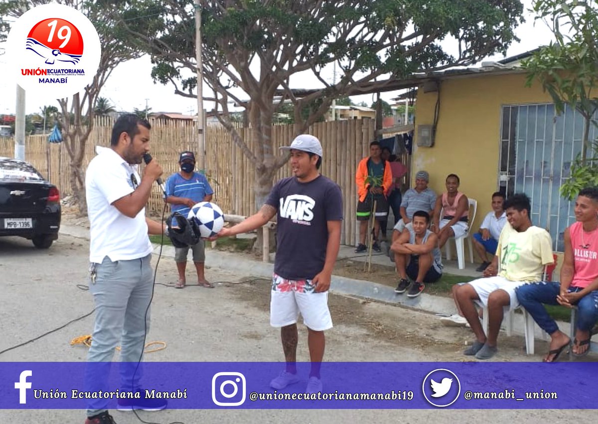 manabi_union's tweet photo. Seguimos recorriendo cada barrio de nuestro hermoso Cantón de Manta, está vez visitamos el sector de Urbirrios 2, en dónde compartimos varias propuestas para beneficios de todos. 

¡VOTA TODO 1️⃣9️⃣! 

#UniónEcuatorianaLista19 #Elecciones2021
#CandidatosaLaAsamblea #Manabí https://t.co/XjjXeaMCSy