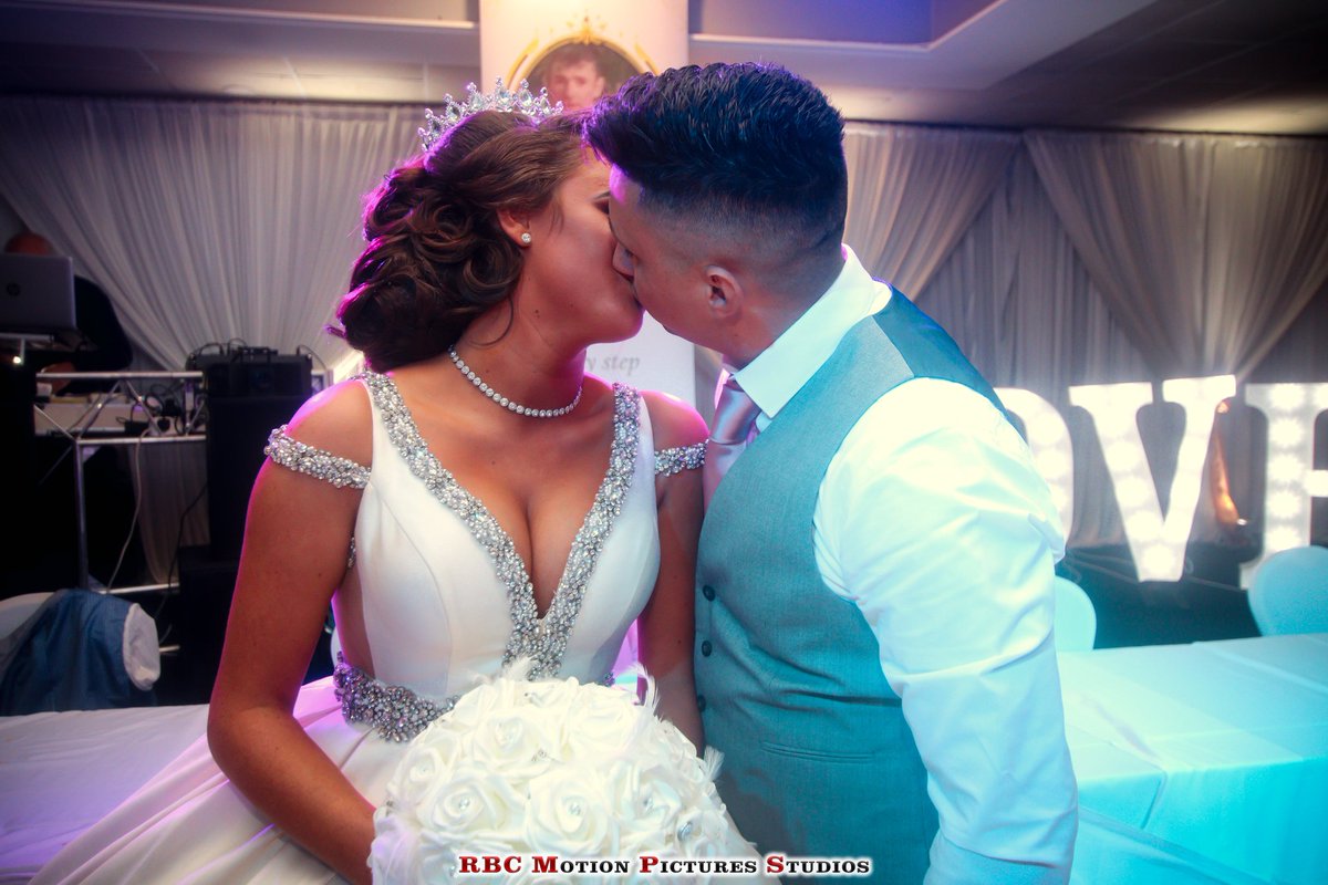 rbcmotionpics's tweet photo. #couplesweek
#rbcmotionpics
#wedding #ireland https://t.co/kc1bi2YlPz