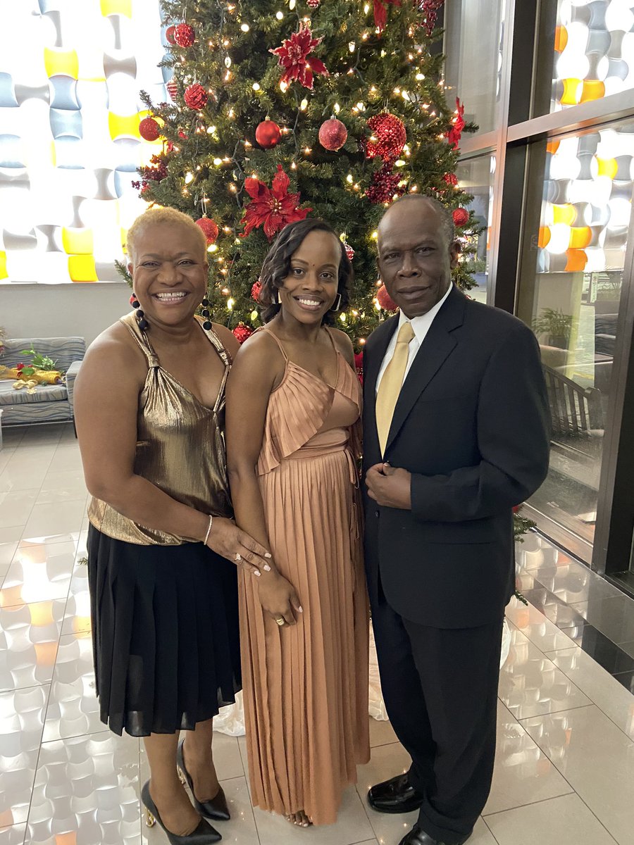 bccespedes's tweet photo. The holidays are approaching. Thankful for parents who teach their daughters better. #Hannukah #MerryChristmas2020 @aoht_mbsh @mariatrod664 @AEdwardsShin @echej31 @CTEMiami @ChefShaff https://t.co/EwwGB1yZgR
