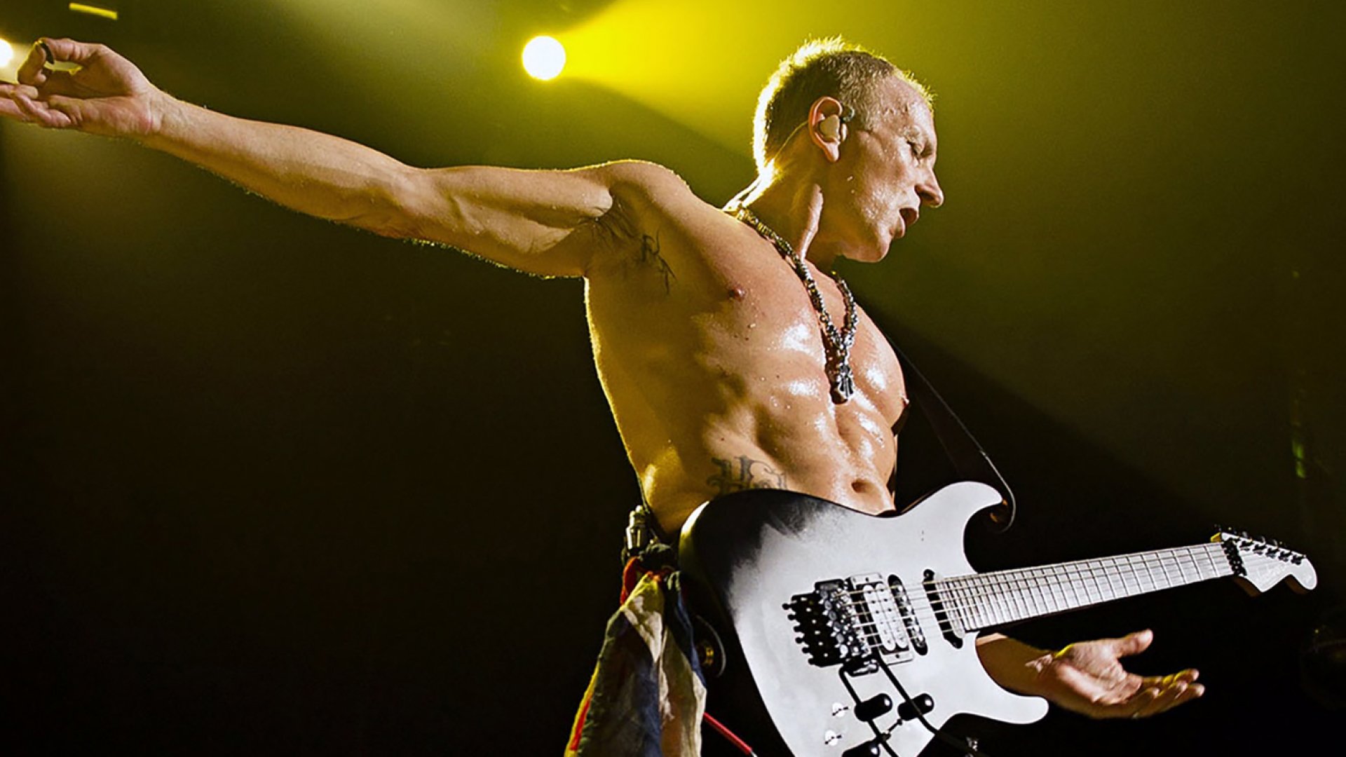 Wishing Phil Collen of Def Leppard a very happy birthday! Have a rock solid 63rd, Phil!   
