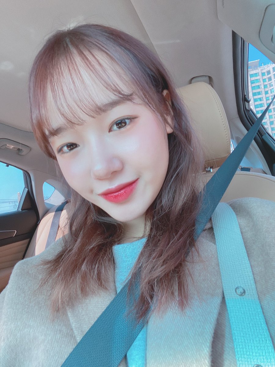 WEKlSSE's tweet photo. Lᥱt's gǝt crᥲzч! ⿻ 💎 * hɩ, we ᥲre #𝙬𝙚𝙠𝙞𝙨𝙨𝙚 ’٬ ! #SOVERDEVIL + #CBSOVERKING
Nuestra bebé Queen está asistiendo al gran esperado comeback de los hermosos chicos de @SOVERKING_twt lista para gritar en primera fila, mucha suerte! https://t.co/r0ZhH4qEI5