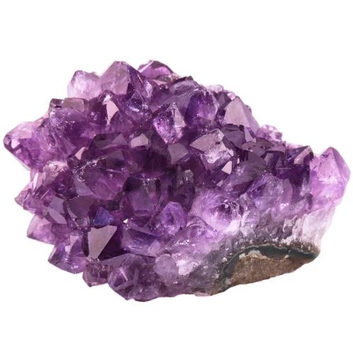 iamthecritic's tweet photo. I know I shouldn’t be here, but I don’t care. The amethyst in my hand is warm, infused with my own vibrations ... she’ll know where it came from. She’ll stop here before sunrise ... I’ll just leave it where I left the book of poetry... #Zacharias #ForgottenRealms @NiketheGoddes https://t.co/QYtEqQ8J94