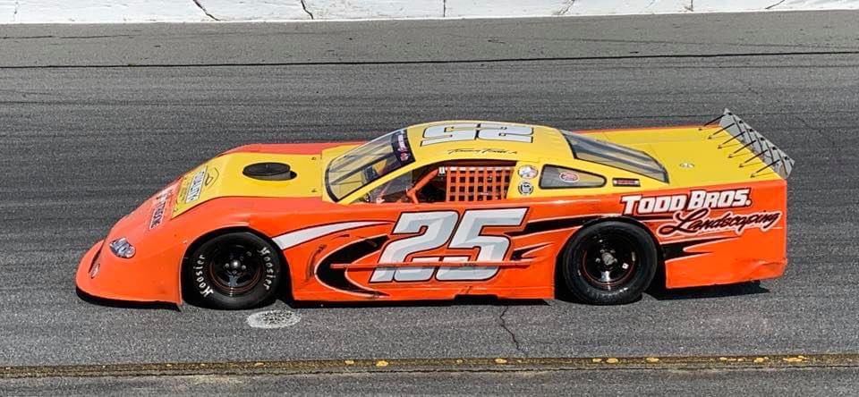 newsmyrnaspdwy's tweet photo. Just 25 days remain until the Ally Financial Red Eye 50/50! We will be racing before you know it! #redeye5050 #nascar https://t.co/rhvVjOF4IE