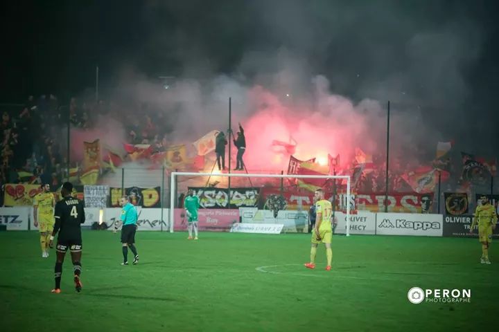 Já ouviu falar sobre o RC Lens ? O clube francês conta com uma estrutura entre as melhores na sua base,O clube prepara muito bem seu jogadores e separa cada categoria de forma detalhada.Segue a sequência e se impressione com o clube da torcida mais fanática da França. #RCLENS