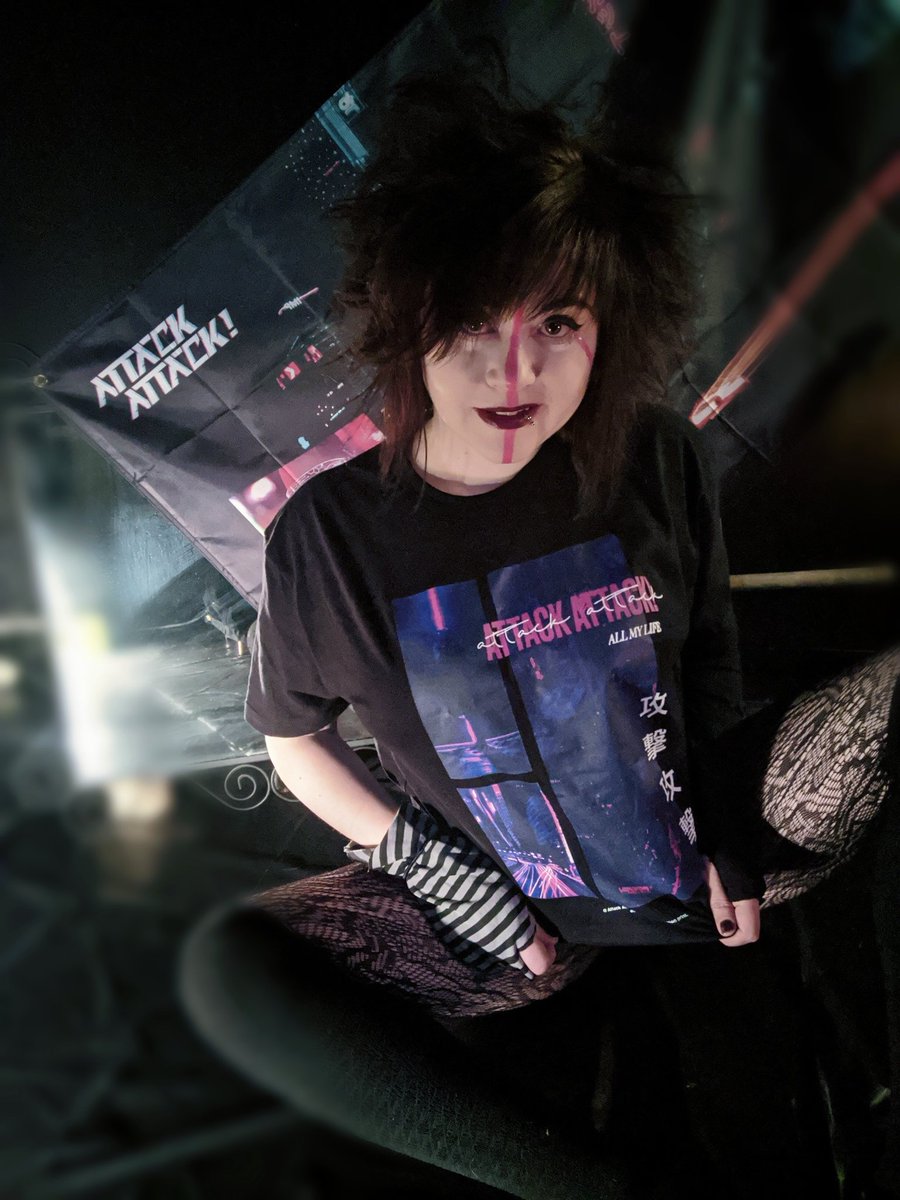 micromorganisms's tweet photo. I got my @AttackAttackUS #merch in! Their #newsong is GREAT &the stuff looks amazing! They're blowing up and gonna be huge, congrats guys!
#attackattack #newsong #newmerch #2010tilltheend #bighair #emogirl #backatit #selfie #merchslut #withfanslikethese https://t.co/pTaZ0Zuhgd