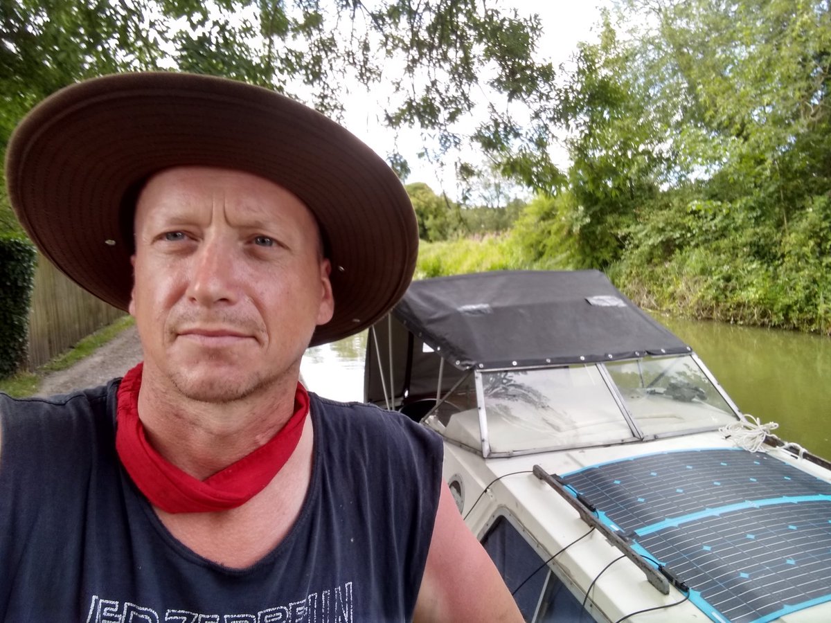 broncobilly1975's tweet photo. Untie my motorboat. New one is seaworthy. Bristol Maritime Academy exam approaching. Gonna be a pirate. https://t.co/mGc1N6762o