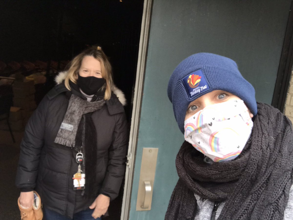 Laura Corey tweet media