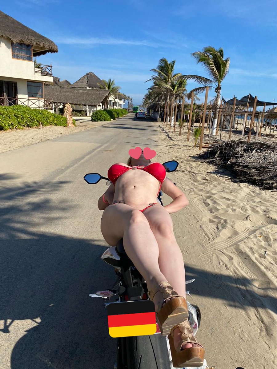 horneybitch2019's tweet photo. Sesión de fotos en en nuestra nueva baby, que mejor lugar para sacarla que el #TakeOverAcapulco2020
Agradecemos a  @LupitaRomaSw 
@LRGroupSw por este magnífico evento, así como la música a cargo de @djlupitobarbon y @tematiksw 
Esperamos verlos pronto!! https://t.co/A8vRte6Qtp