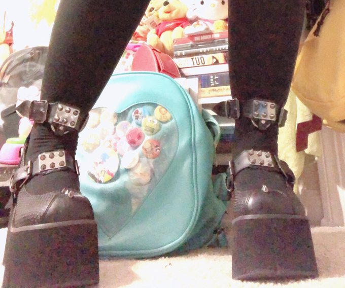 imagine me stepping on ur dick with these on ✨ https://t.co/aUsA6J6xP1<a href="/tag/mvsales"class="tags"><span>#mvsales</span></a>