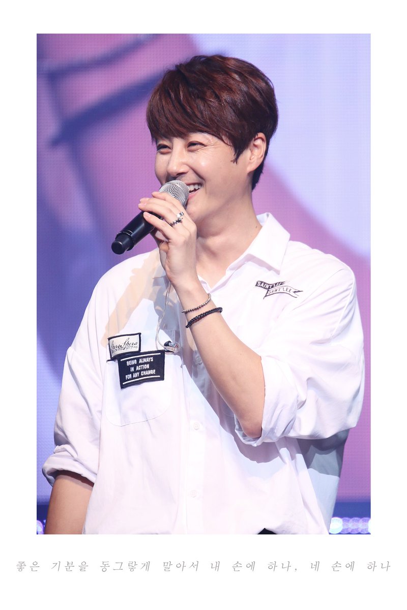 2020-2021 ONE AND ONLY PROJECT
 " ONE DAY _ 하루 "

D - 148 🌹

좋은 기분을 동그랗게 말아서 내 손에 하나, 네 손에 하나