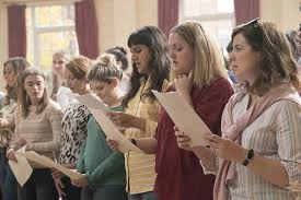 merlinpapin3's tweet photo. Ce soir sur @canalplus , #SingingClub de #PeterCattaneo avec #KristinScottThomas #SharonHorgan #AmyJamesKelly #GregWise #GabyFrench #EmmaLowdes #JasonFleming
@Jouxplane83 @FredOL69007 @tbarnaud https://t.co/i8uHYX5ea2