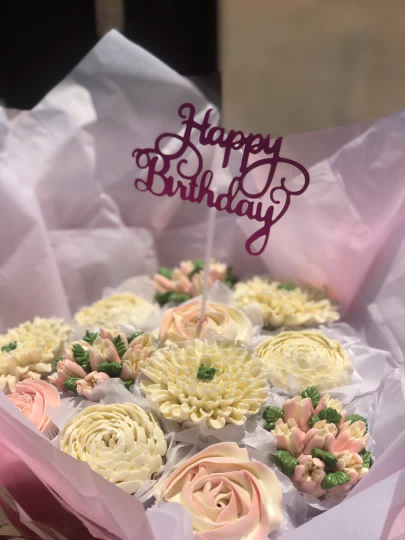 RBakerybox's tweet image. Each baked good that we produce at Bakery Box has carefully selected ingredients to ensure the best quality. 

Our cakes 🎂 just don’t look good they taste great. It’s more than just cake 🍰 it’s an experience. 

For an unforgettable experience Call/App Rufaro on +263787512553