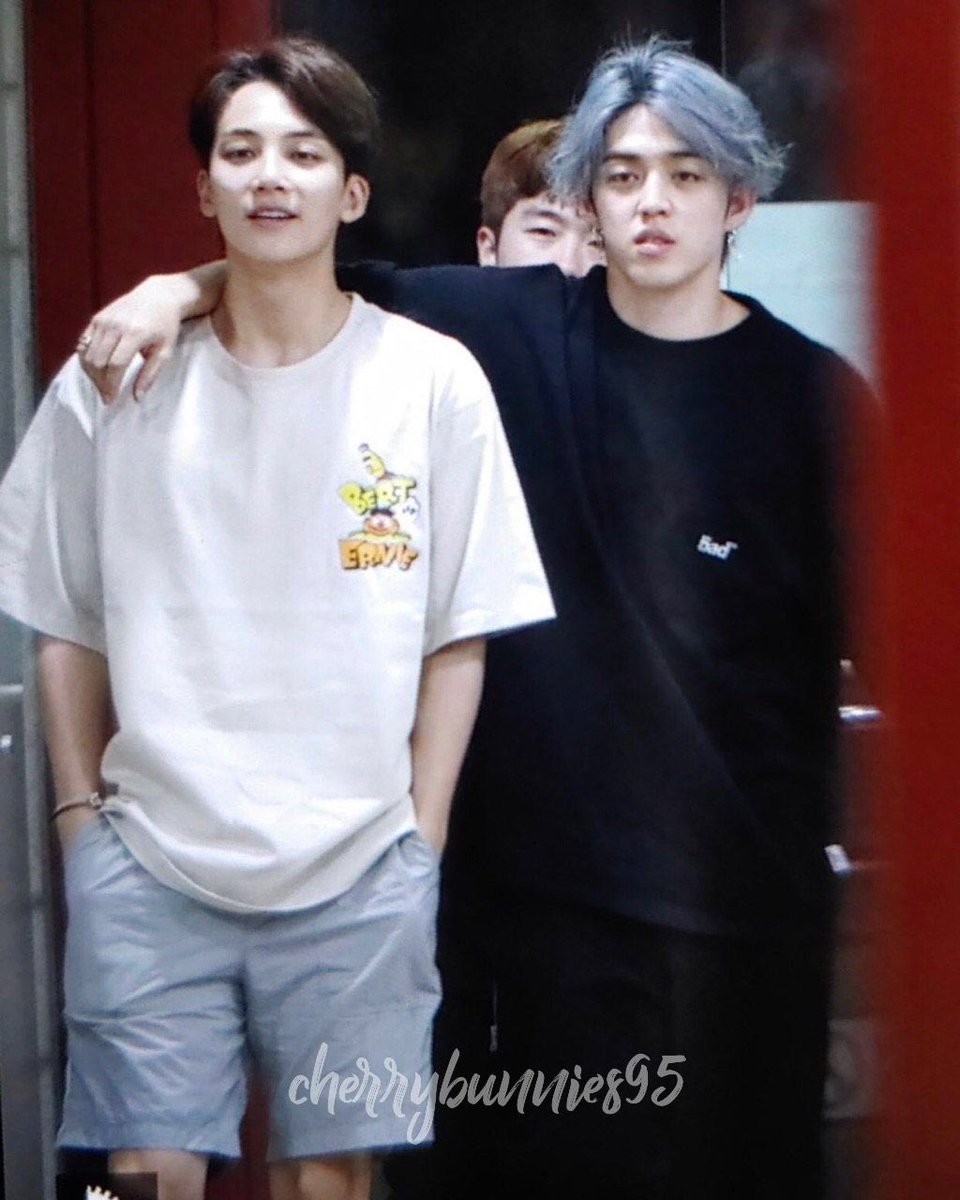 Remember when jclists went wild looking for these pics because the firsr ones that came out were either Jeonghan focused or S.Coups focused and the other is cropped out? But now we have the whole pic.  #에스쿱스  #정한  #jeongcheol[Recording for SBS Inkigayo - June 2020]