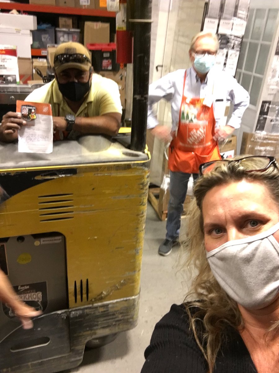 April Reaves tweet media