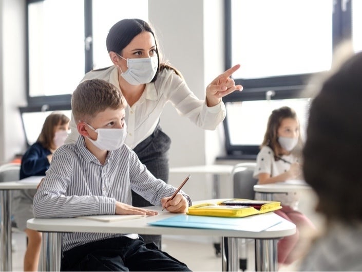 WindhamPatch's tweet image. Coronavirus In NH Schools: Limited Spread Inside Buildings dlvr.it/RnGWBw