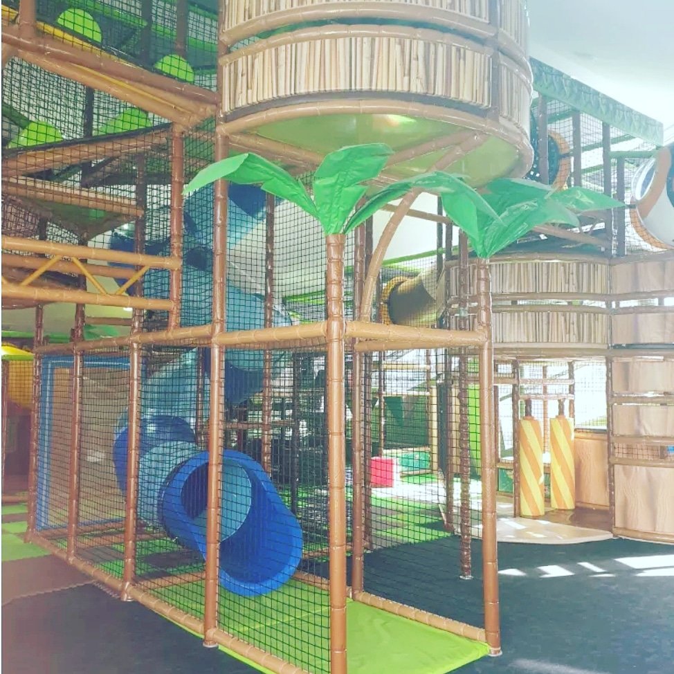 VDiscovers's tweet photo. The 'Stadium 1' Playground at Chelsea Heights Hotel is back open !

https://t.co/CPuMSkN3jd

#familypubmelbourne #familyrestaurantkingston #kingston #familydining #familyfun #childfriendly #kidfriendly #visitvictoria #visitkingston #pubwithplayground #pubwithindoorplayground https://t.co/DEIjM36Ebg
