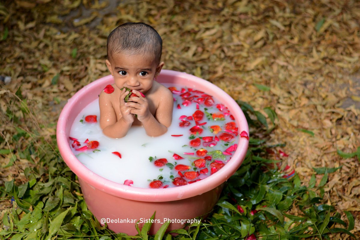 DeolankarS's tweet photo. Milky Bath Shoot
.
. 
Do Follow Us On Instagram - @deolankarsisters
.
@DeolankarS #follow #nikonphotography #photography #baby 
#Instagram #nikonphotographer
#photographer https://t.co/GwHPoMyxGt