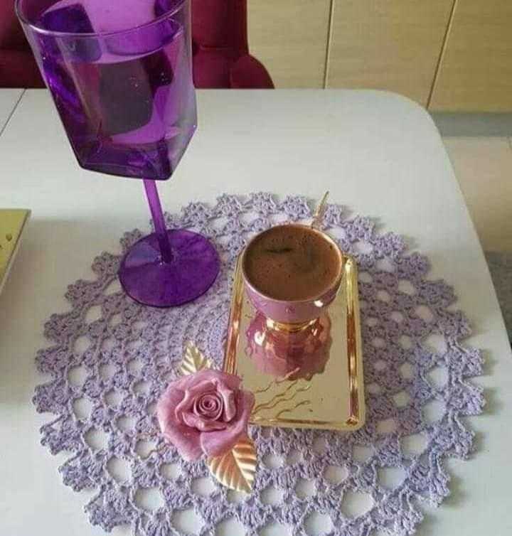jiiiijp's tweet photo. ولأن السعادة جدًا بسيطة نجدها في باقة ورد و كُوب قهوة🤍..

#صباح الورد☕🌹❤️ https://t.co/UtAhtthFqO