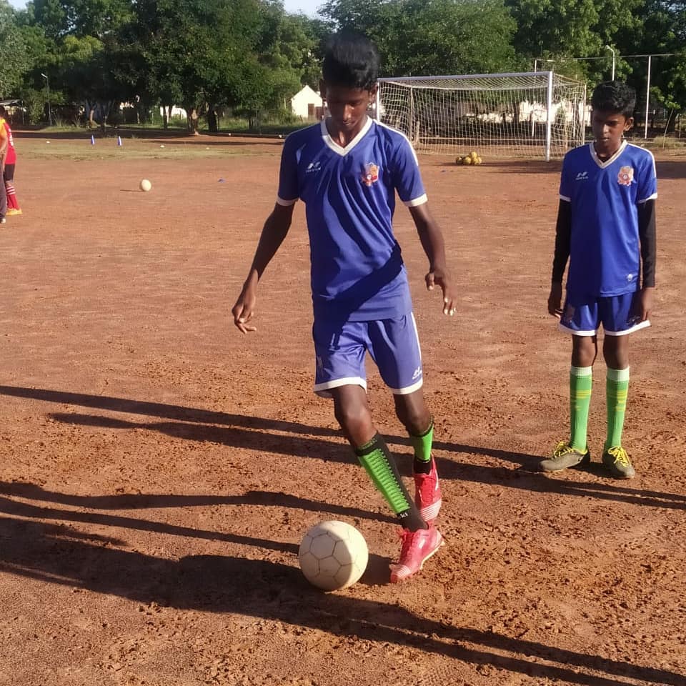 thervss's tweet photo. A glimpse of young talents from The Football Hub Karaikudi!
#FootballRising #FootballLife #karaikudi #ramanvijayansoccerschool #indianfootball #youngtalent #youngsters @vijayan04 https://t.co/I9azSGCCuN