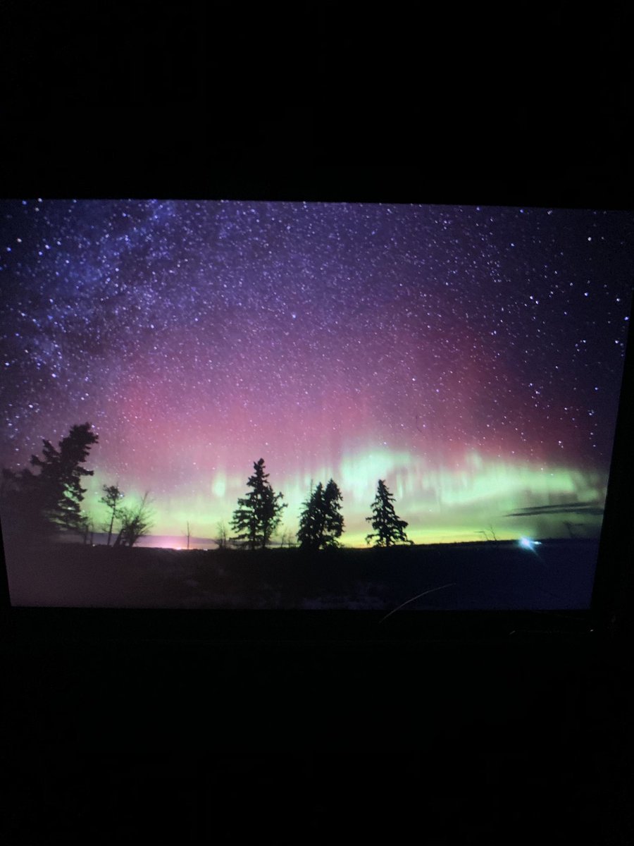 jeanineh_'s tweet image. The Sky is Dancing! #backofcamera shot of tonight’s show in #Saskatchewan #auroraborealis

@AuroraNotify @TweetAurora @TamithaSkov @_SpaceWeather_