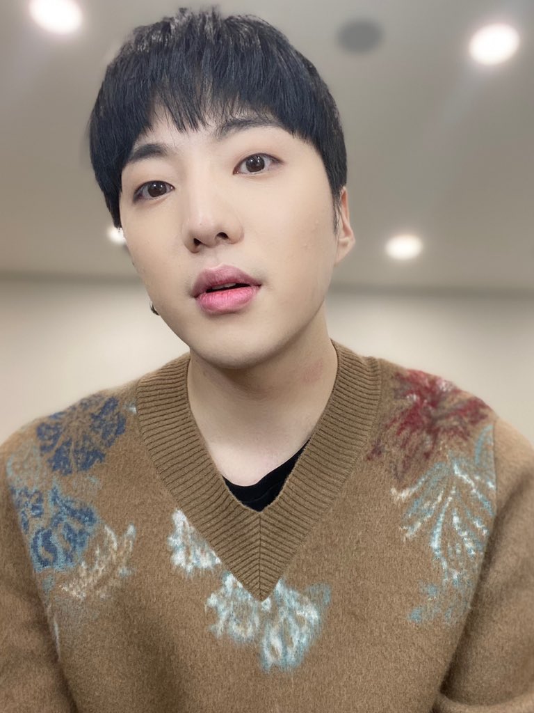 official_yoon_ tweet media