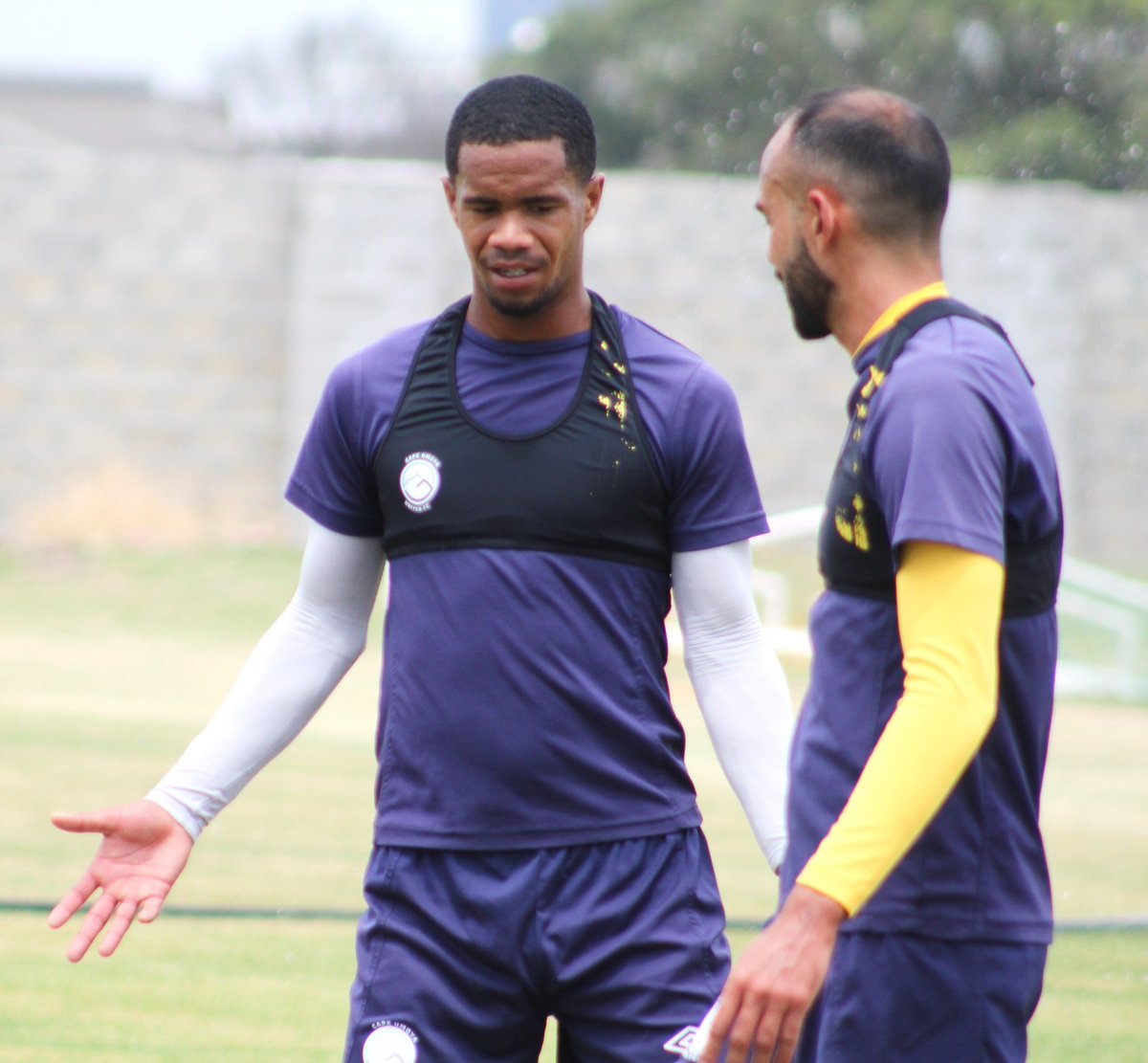 "inyathi ibuzwa kwabaphambili" - a Nguni Proverb