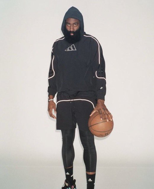 So the Apollo team has been busy tonight photoshopping this Harden picA Thread: