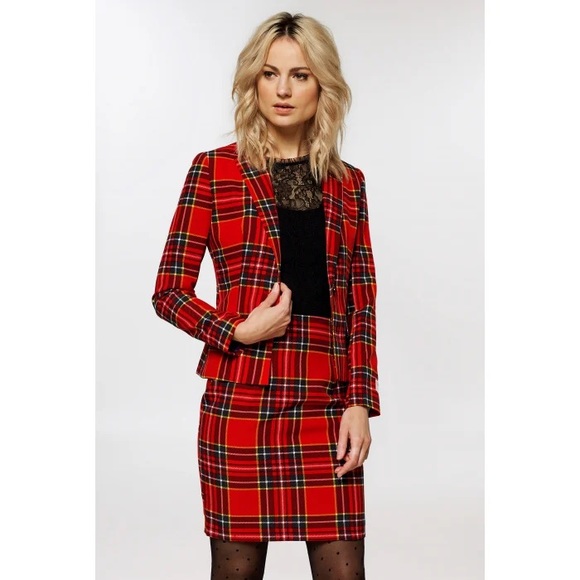 missudoda's tweet photo. So good I had to share! Check out all the items I'm loving on @Poshmarkapp #poshmark #fashion #style #shopmycloset #freepeople #calvinklein #opposuits: https://t.co/3TAKDCYql3 https://t.co/XM6DrfJVDJ
