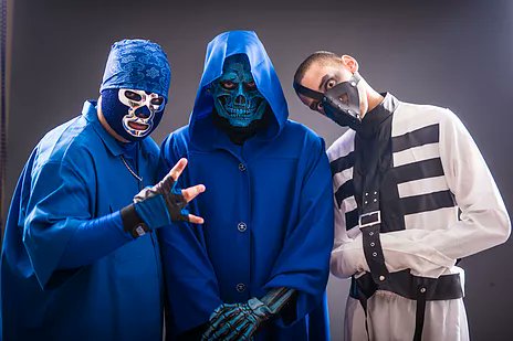TwistedTomlol's tweet photo. Me and the guys! https://t.co/GQF09R8X5H