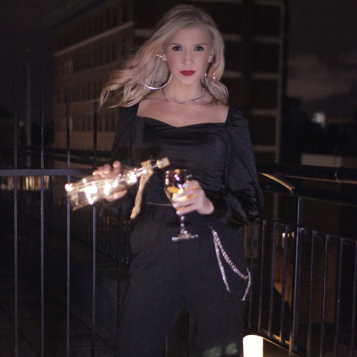 EyeshaOfficial's tweet photo. Allow me to pour you a glass of love and light🧝♀️🔮
#POWERS coming out this Saturday 12/12/2020✨
•
#eyesha #meettheeyes #petiteboss #eyevibes #eyehouse #eyethoughts #themeetup #newmusic #loveandlight https://t.co/kDKfQb13EP