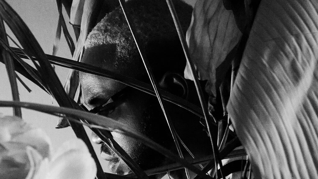 fikiversehq's tweet photo. Thankful for the journey so far..π
#Throwback FIKI - ALOR πΆ
Listen here: https://t.co/1kzaPVsF20 π
#fikifaya #alor #fayanation #theyarenotready https://t.co/vBo4cIKrL1