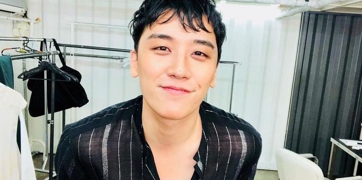 A friend's betrayal hurts a lot. Mostly, when it ruined the whole life and career of an innocent one. Stay strong, Corporal Lee Seunghyun! 💛

#ApologizeToSeungri