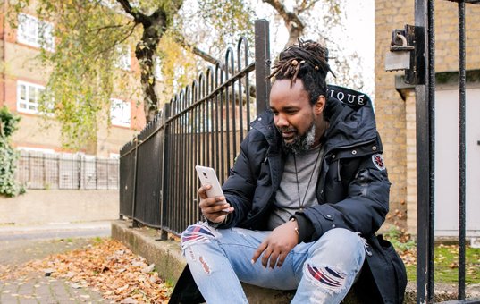 gavinmorrisO2's tweet image. We all need a dose of Christmas cheer this year!...
58 per cent of Brits are planning to do a good deed for their community for the first time this Christmas, according to new data released by O2, with Brits set to spread Christmas cheer this year by ch... so-share.net/c/21f0d8e1-600…