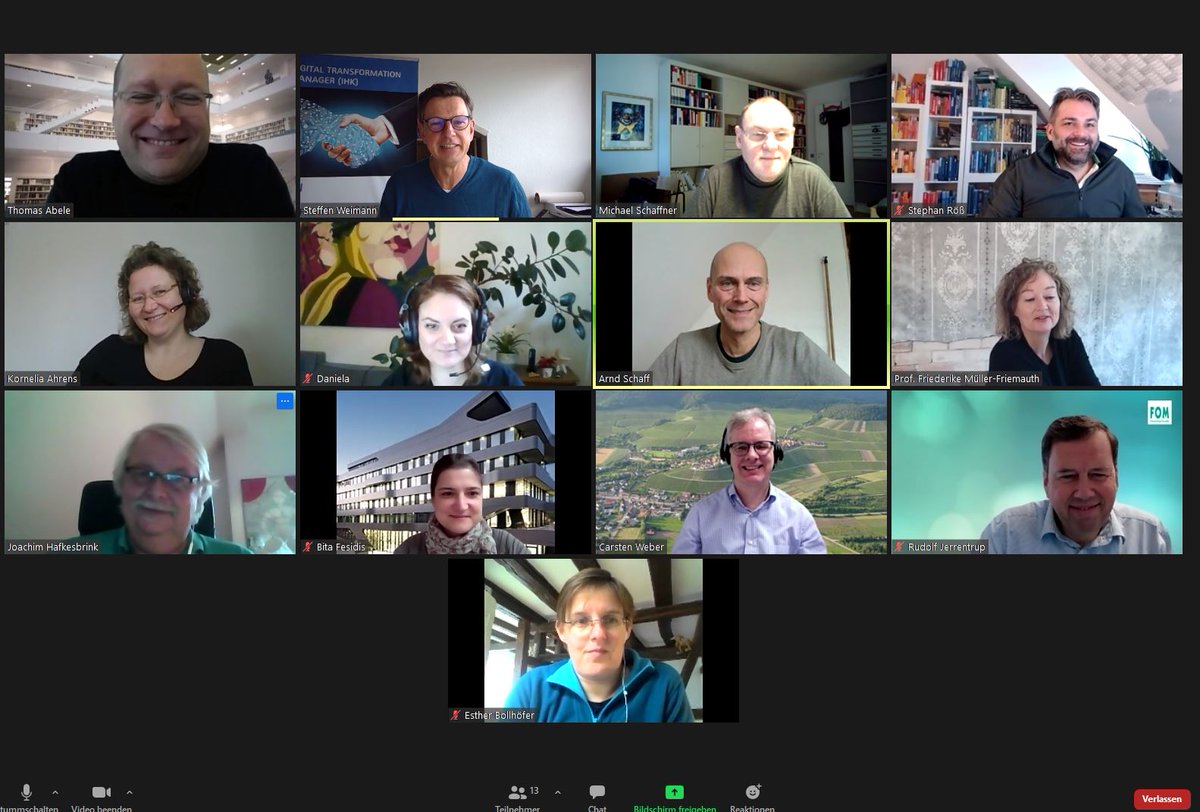 Gravitationszentrum der Innovation #KCT #FOM 🚀📟📡 Wir arbeiten heute wieder an der #Zukunft des #Technologie &amp; #Innovation #Management. Unter Leitung von @thomas_abele.