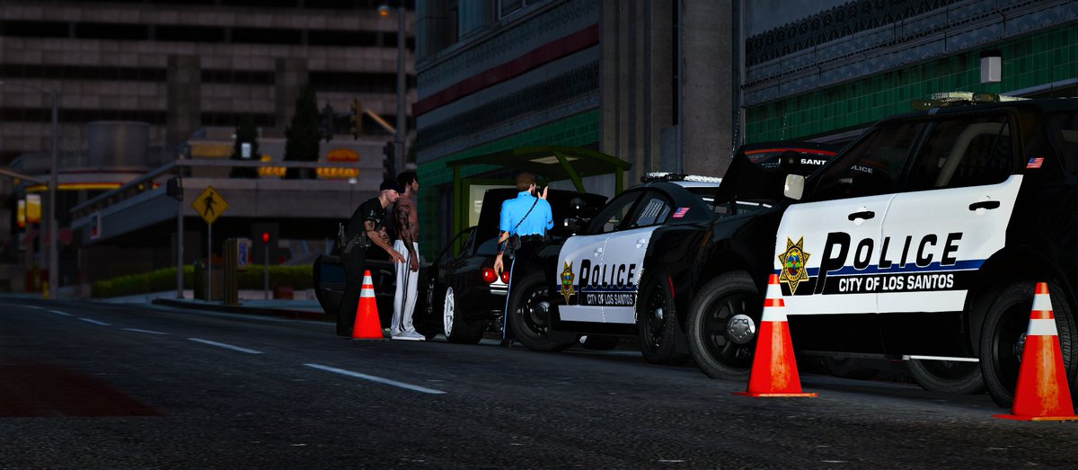 statewiderp_'s tweet photo. Happy Friday! Here are some shots from a recent traffic stop in Los Santos! Join the Civilian Operations Department today!
#Civ #LSPD #statewiderp #RoadTo500 https://t.co/VB8V1CaD5p