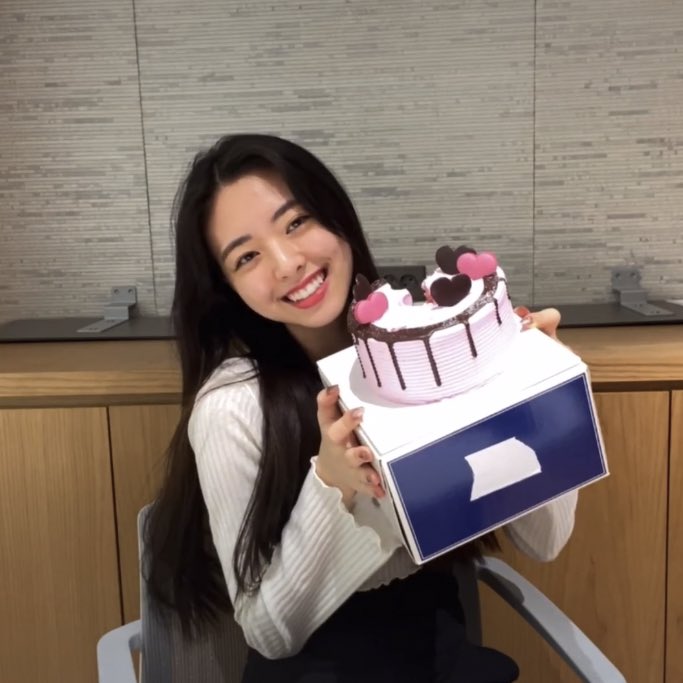 yunaspics's tweet photo. yuna capture time https://t.co/QvYFnnyf66