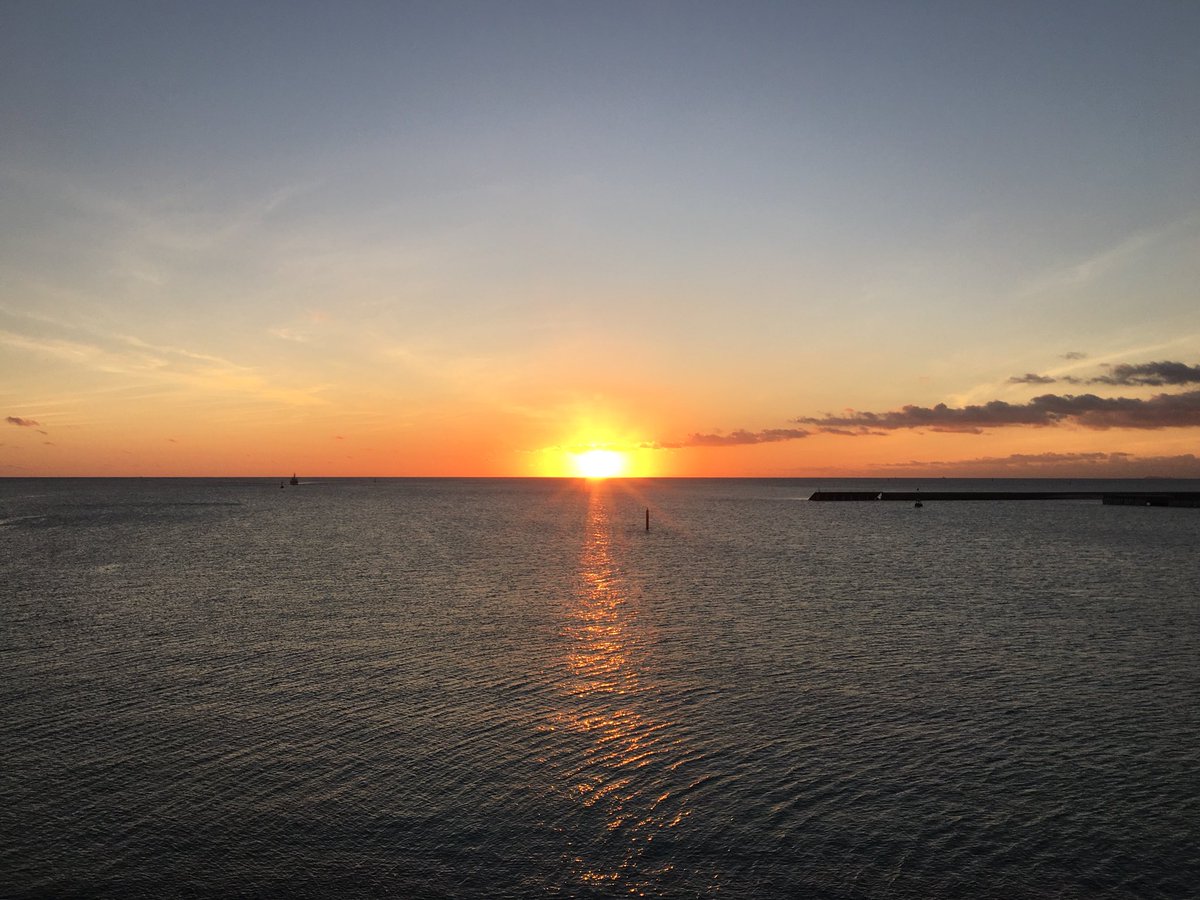 夕暮れ