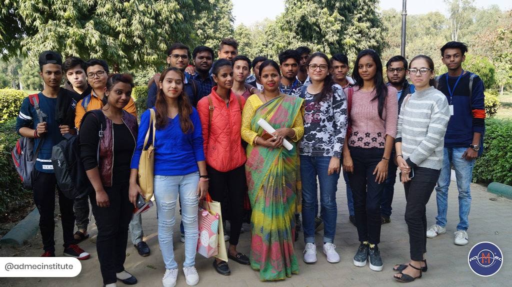 admecinstitute's tweet photo. A Throwback to Last Year's Art and Sketching Outdoor Session!!
#admecmultimedia #outdoorsessions #sketching #artwork #environementsketching
#learnsketching #artdrawing https://t.co/hDoldLlJpH