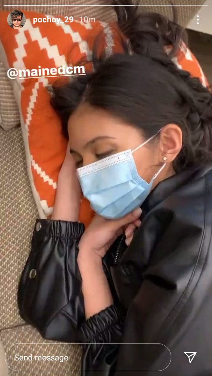 May natutulog🤣🤣🤣
@mainedcm 
@pochoy29 
#MaineMendoza