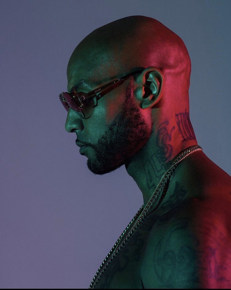 drinkshok's tweet photo. Une carrière, 44 années, 3 millions d’albums vendus. 
Joyeux anniversaire au plus grand ratpi du siècle. 🏴‍☠️🥇- @booba https://t.co/lBR12K2qp9