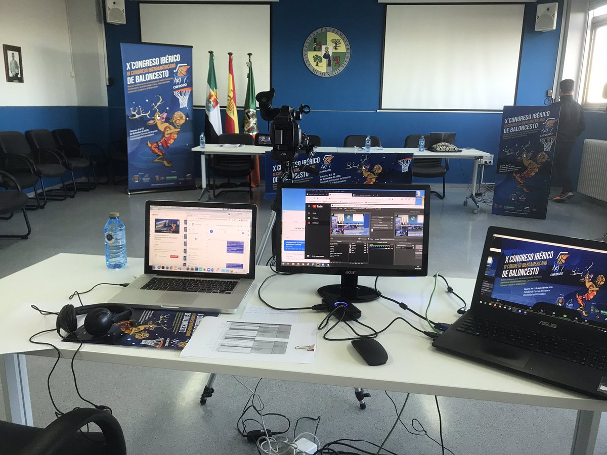 fcd_uex's tweet photo. Comienza el X Congreso Ibérico de Baloncesto. #cib #cib2020 https://t.co/wFg2X6SuWw