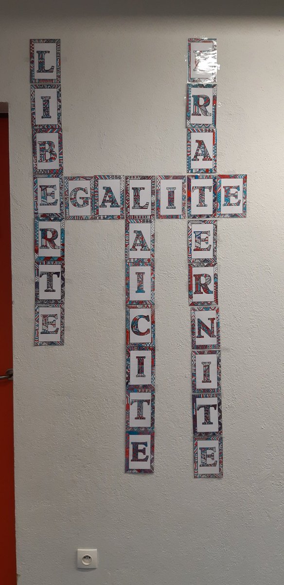 9 décembre : #JourneeDeLaLaicite dans toutes les écoles, collèges et lycées. Un travail remarquable engagé au sein de l'école Jean Jaurès d'<a href="/Echirolles38/">Ville d'Echirolles</a> autour de la laïcité et #liberté de Paul Éluard avec les élèves de CE1 et CM1-CM2. Félicitations.  
<a href="/HeleneInsel/">Hélène Insel</a> @ia_da38