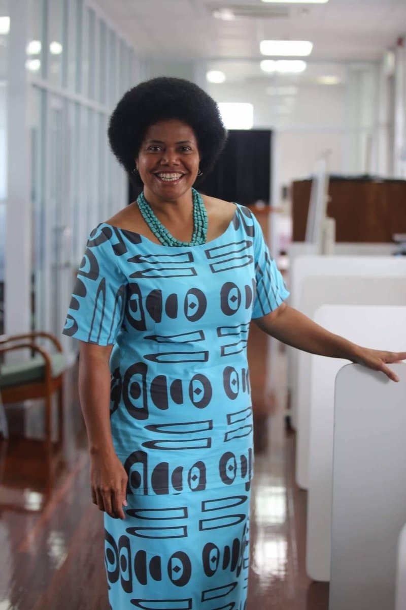 The ever radiant and eloquent @lenoraq_mp in @8Mountains for today’s Fiji parliamentary sitting. #TeamFiji #FijiFashion #PacificFashion #FashionDiplomacy #FijiFashionDiplomacy